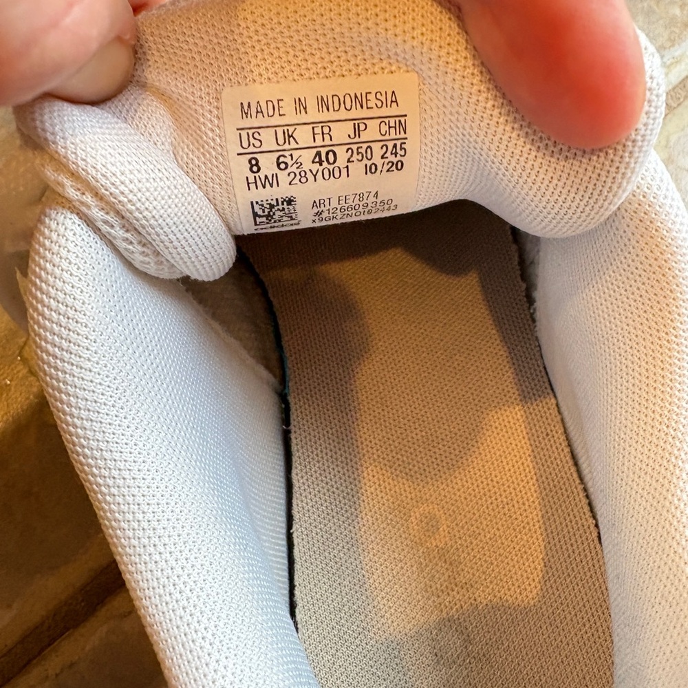 Adidas Classic White Leather Sneakers - Picture 11 of 14